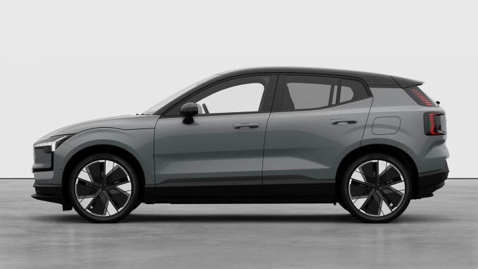 Volvo EX30 200kW SM Extended Range Ultra 69kWh 5dr Auto Electric Estate - Image 2